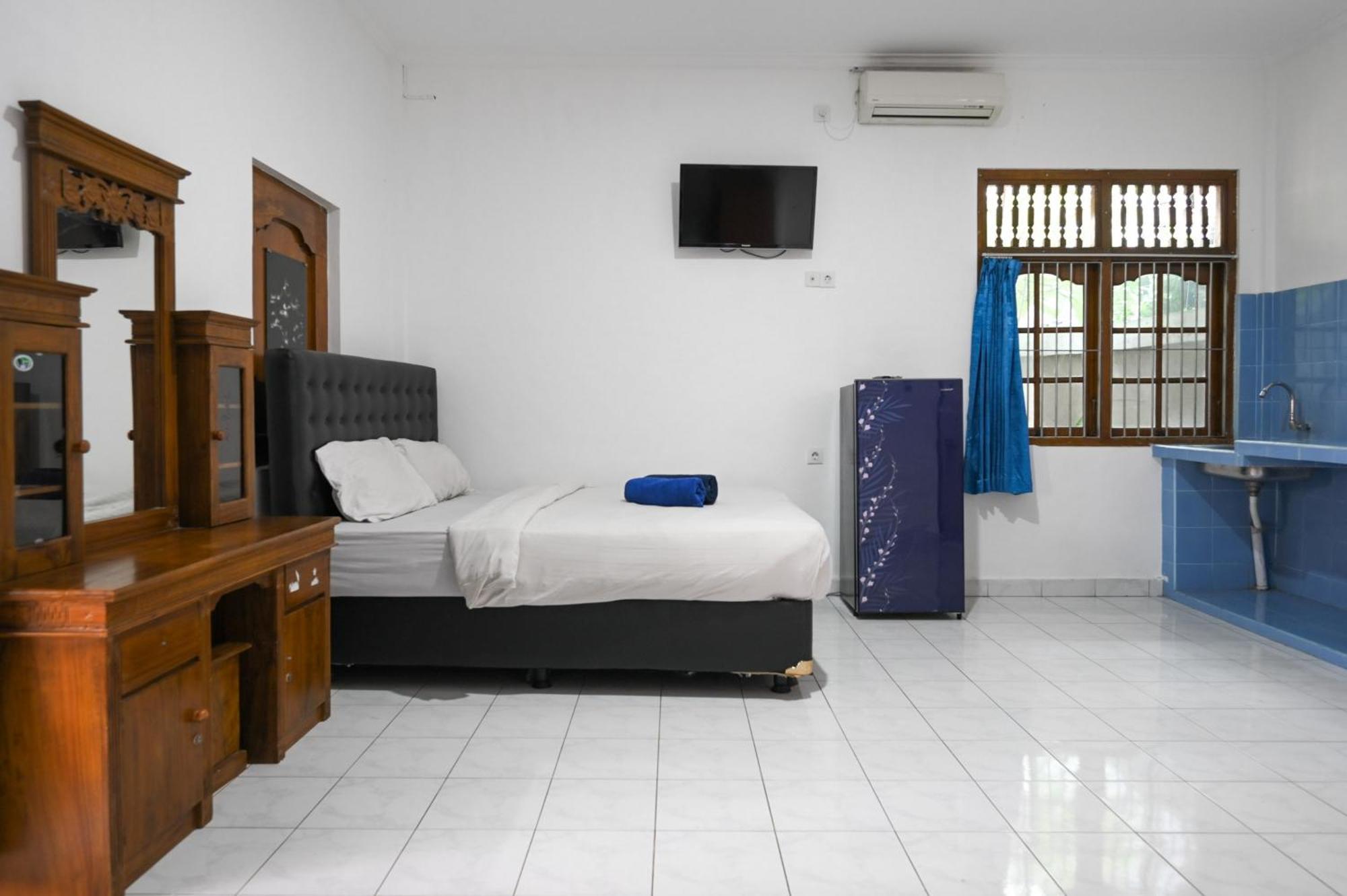 Ceria Guesthouse Seminyak Mitra Reddoorz المظهر الخارجي الصورة
