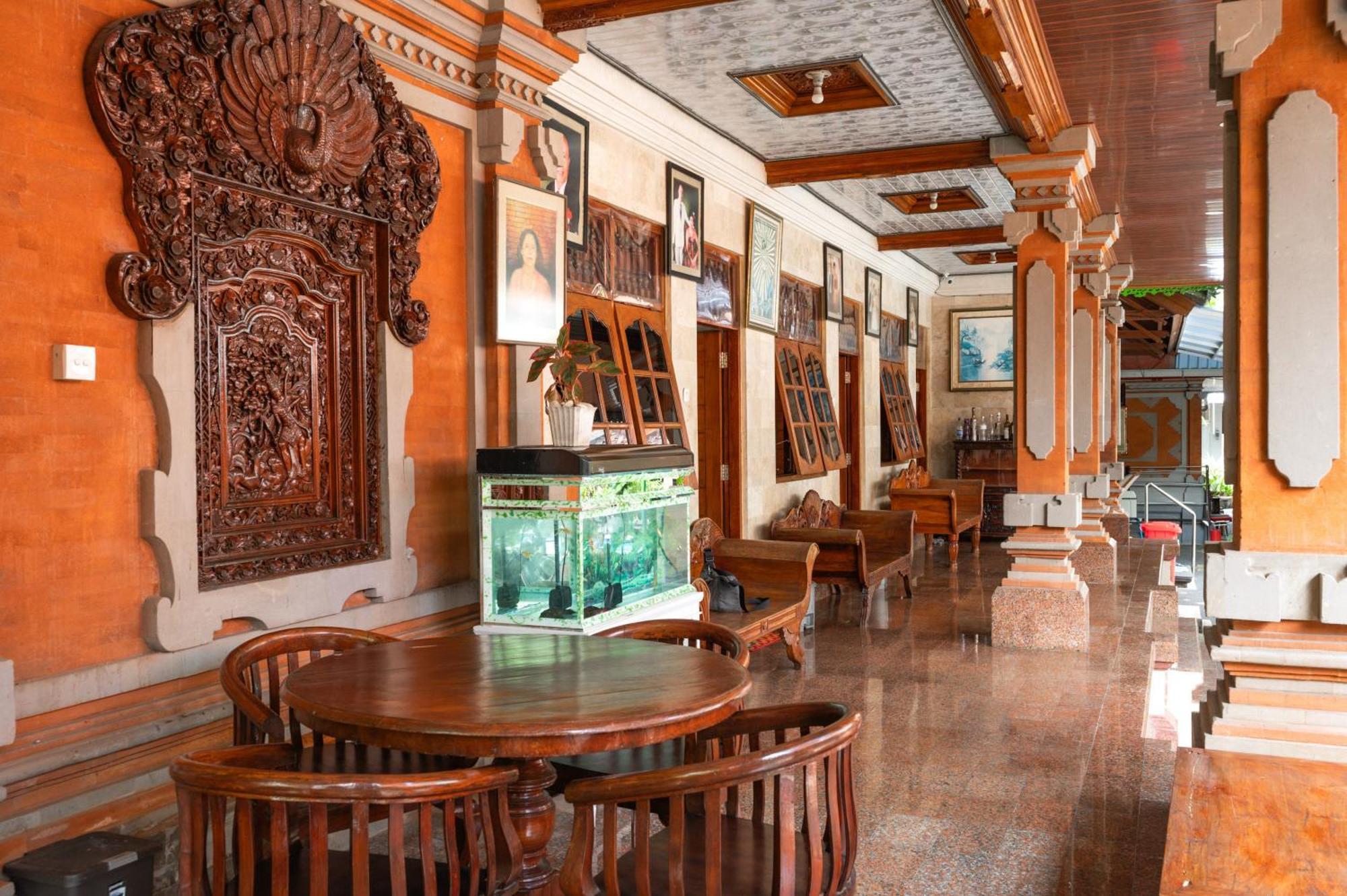 Ceria Guesthouse Seminyak Mitra Reddoorz المظهر الخارجي الصورة