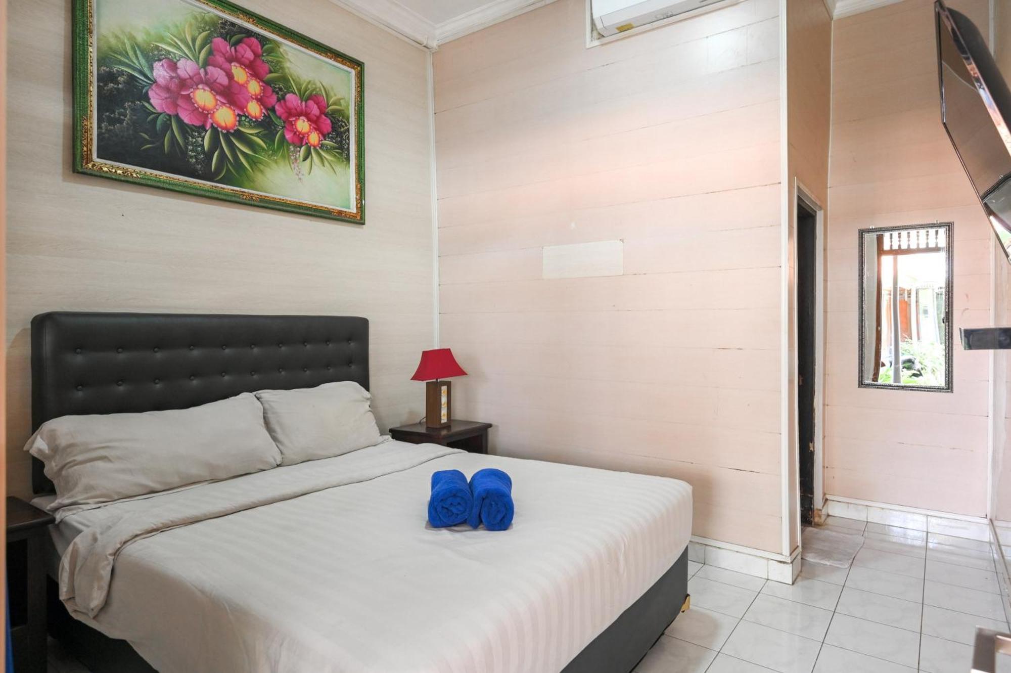 Ceria Guesthouse Seminyak Mitra Reddoorz المظهر الخارجي الصورة