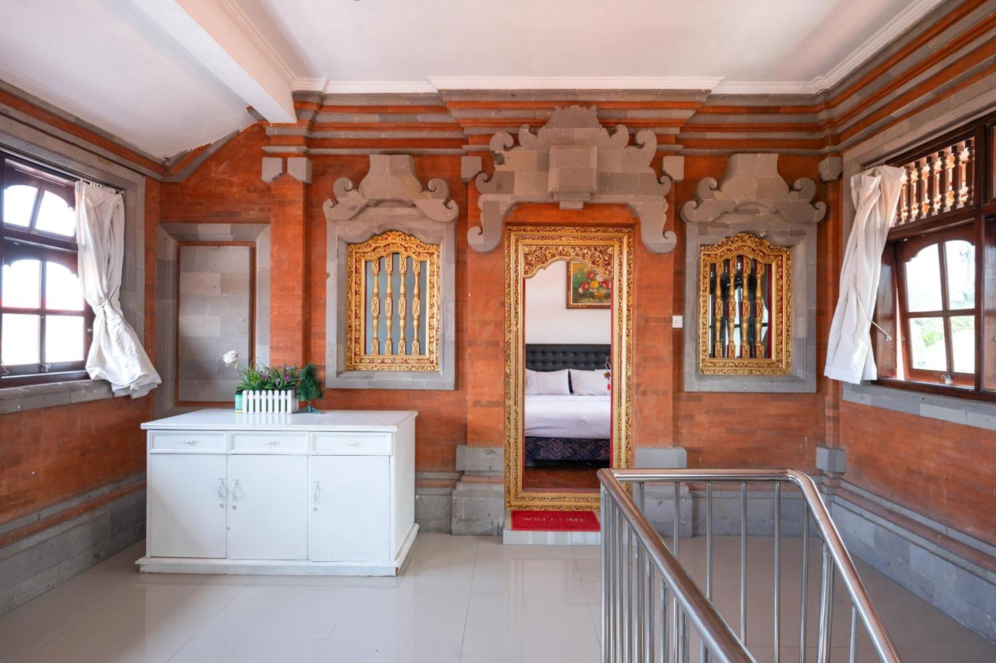 Ceria Guesthouse Seminyak Mitra Reddoorz المظهر الخارجي الصورة