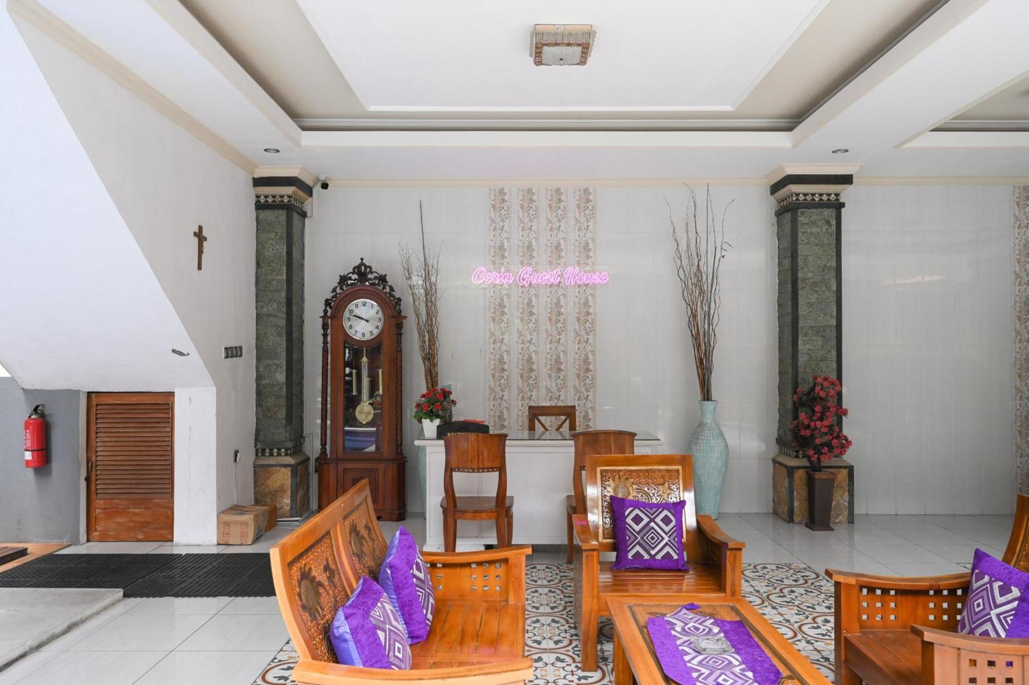 Ceria Guesthouse Seminyak Mitra Reddoorz المظهر الخارجي الصورة