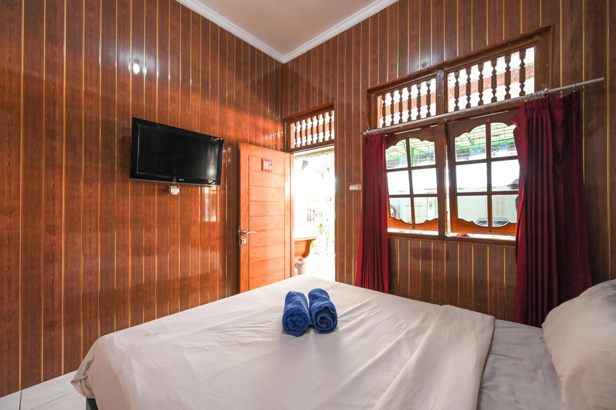 Ceria Guesthouse Seminyak Mitra Reddoorz المظهر الخارجي الصورة